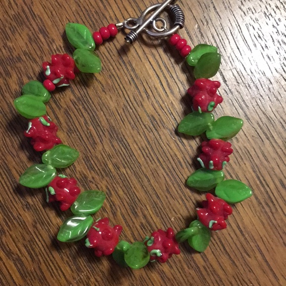 Vintage Hand Blown Glass Roses Bracelet - Picture 2 of 7